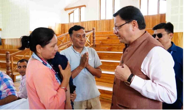 सीएम ने अधिकारियों को जनता की शिकायतों के समाधान के लिए तेजी से काम करने का निर्देश दिया