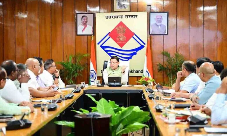 नवप्रवर्तन,मितव्ययता और राजस्व बढ़ाने पर ध्यान दें: मुख्यमंत्री ने सचिवों से कहा