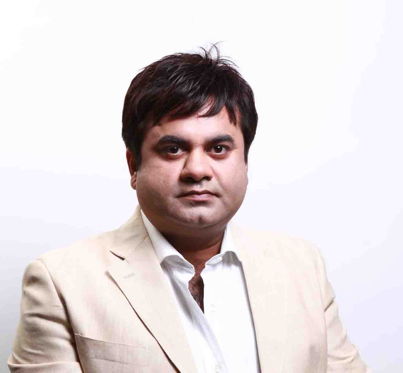 विधायक के दावे पर पूर्व मुख्यमंत्रियों की प्रतिक्रिया से उत्तराखंड में सियासी घमासान मच गया है