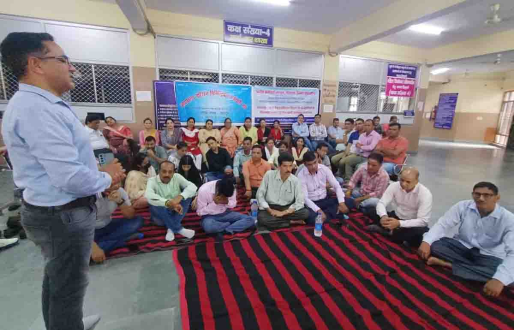 परिवहन मिनिस्ट्रियल कर्मचारी संघ ने राज्यव्यापी कार्यबहिष्कार शुरू कर दिया