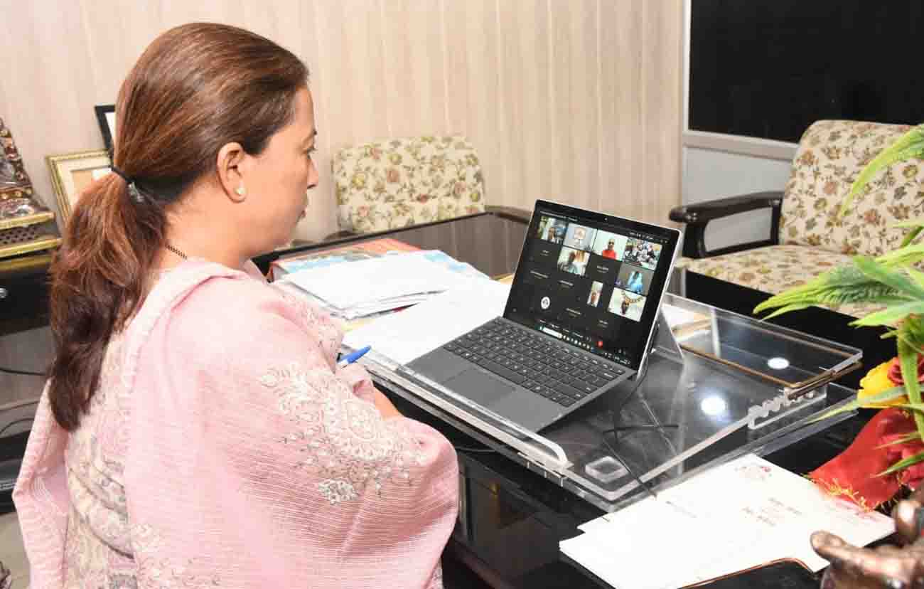 आर्य ने उत्तराखंड में बीआईएस प्रयोगशालाओं की मांग की