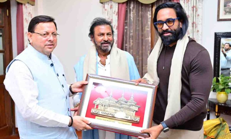 अभिनेता मोहन बाबू ने धामी से की मुलाकात, राज्य की फिल्म नीति की सराहना