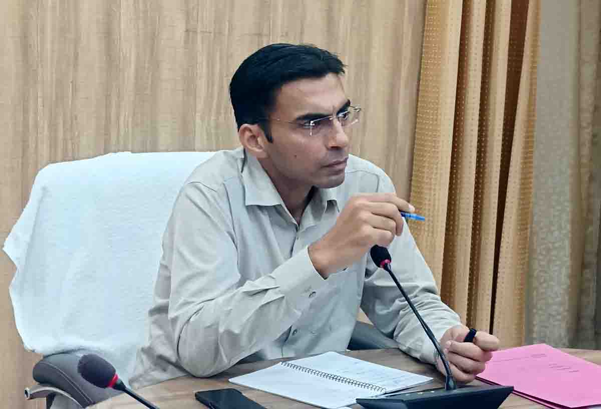 दून में भिक्षावृत्ति पर अंकुश लगाने के लिए प्रमुख चौराहों पर होम गार्ड तैनात