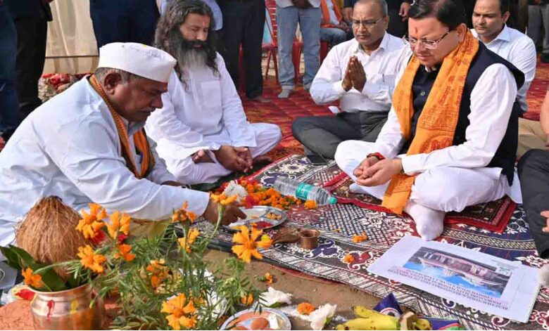 सीएम ने पूर्णागिरि मंदिर में जीर्णोद्धार कार्यों का उद्घाटन किया