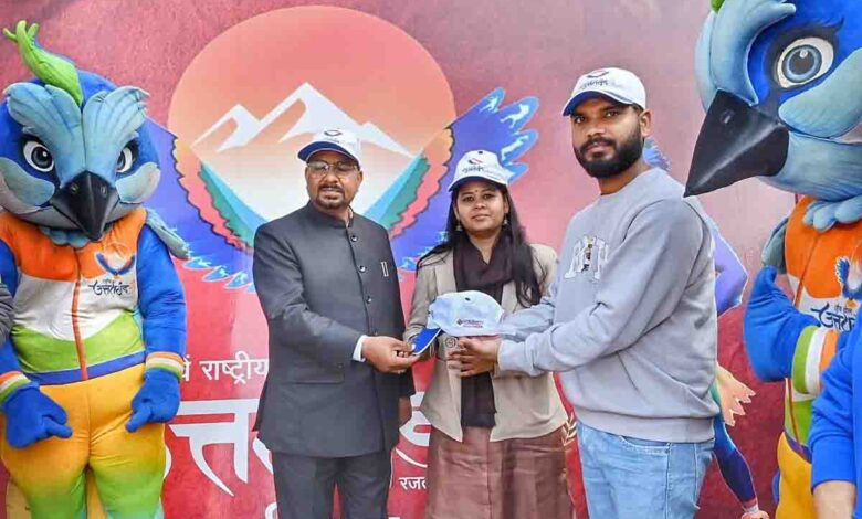 डीएम ने राष्ट्रीय खेल के लिए तीन प्रचार रथों को हरी झंडी दिखाकर रवाना किया