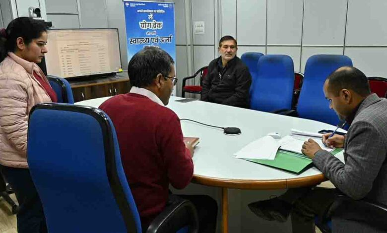 मतगणना कार्मिकों का द्वितीय रैंडमाइजेशन हुआ टिहरी