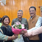 कांग्रेस मांग पत्र लेकर देहरादून मेयर से मिली