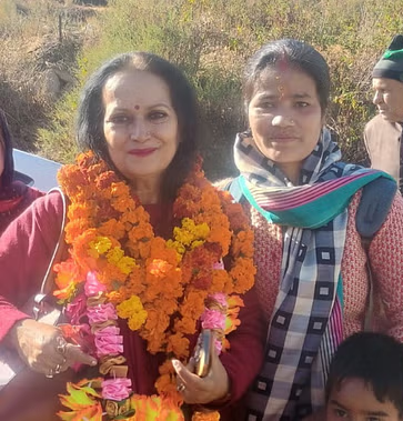 53 साल बाद अपने मायके भटवाड़ी पहुंचीं अभिनेत्री हिमानी शिवपुरी