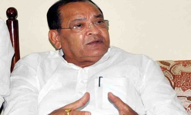 आर्य ने खेल एवं युवा कल्याण विभागों के विलय की योजना पर सवाल उठाए