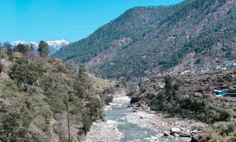 पर्यावरण-संवेदनशील क्षेत्र को ख़त्म करने से गंगा और हिमालय खतरे में पड़ेंगे