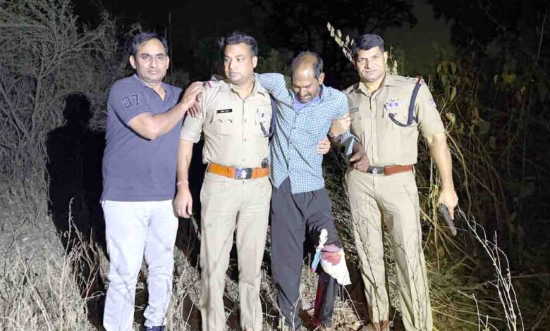 आजीवन कारावास की सजा काट रहे अपराधी को भागते समय मारी गोली