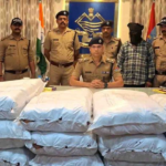 पुलिस ने एक करोड़ रुपये से अधिक मूल्य के गांजे के साथ एक गिरफ्तार