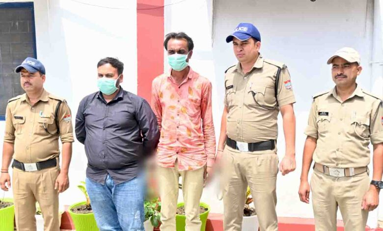 पुलिस ने बुजुर्ग से 82 लाख ठगने आरोप में गुजरात से साइबर ठगों को गिरफ्तार