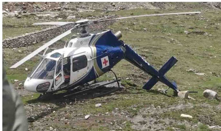 केदारनाथ में हेली एम्बुलेंस दुर्घटनाग्रस्त, यात्री सुरक्षित