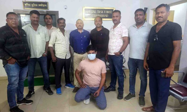 उत्तराखंड एसटीएफ ने अंतरराष्ट्रीय हथियार सप्लायर को किया गिरफ्तार