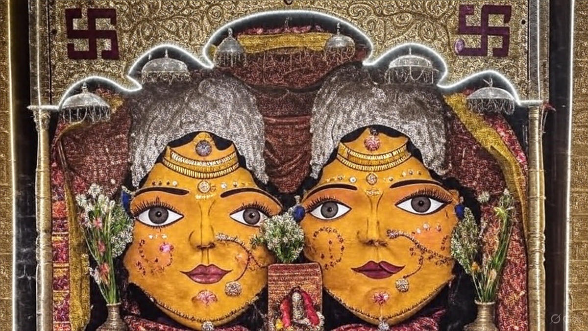 नंदा-सुनंदा मंदिर में भक्तों का मेला, दर्शन के लिए भारी भीड़