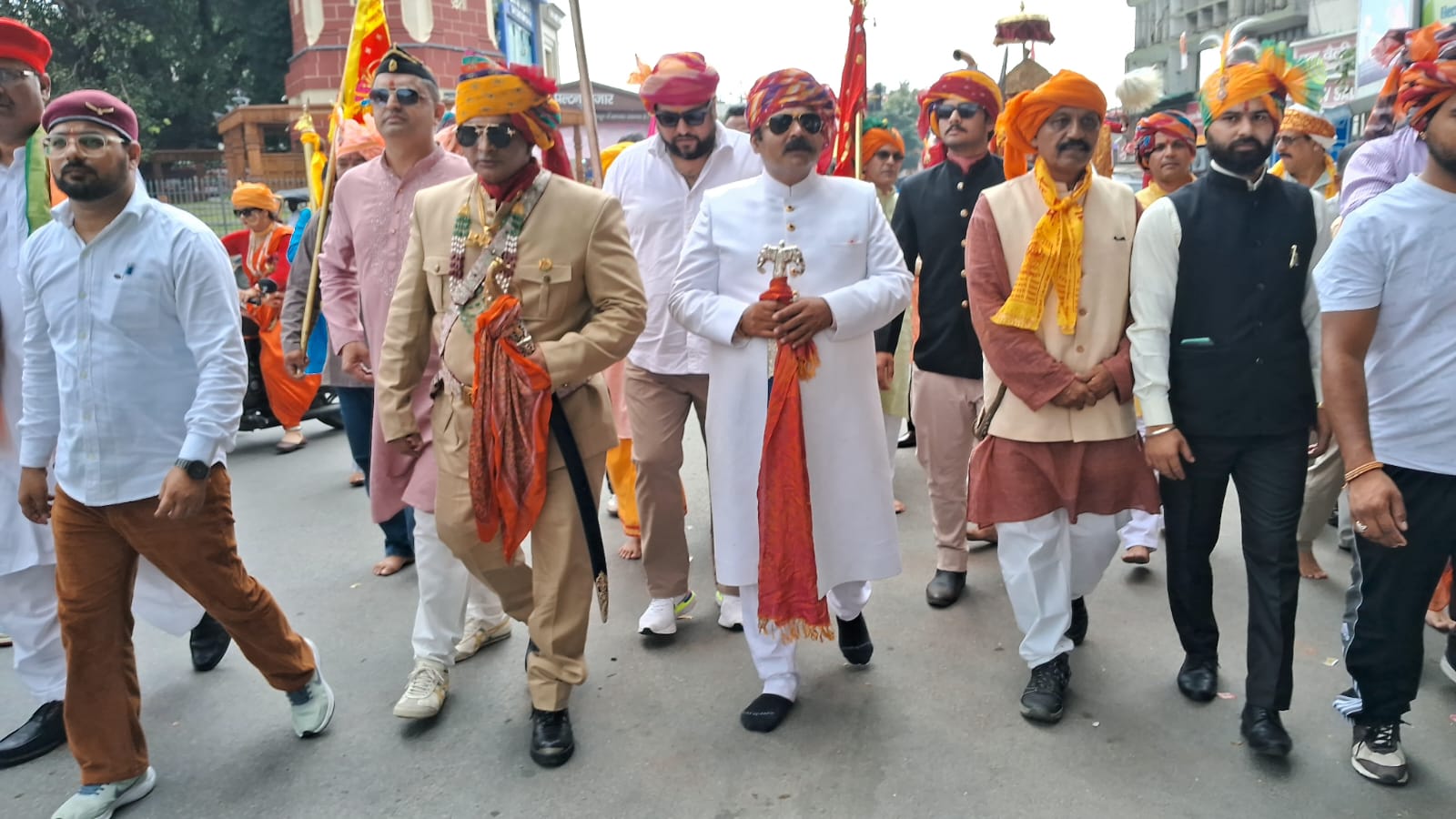देहरादून में गढ़वाल राजवंश की श्री नंदा राज राजेश्वरी यात्रा: राजपुर रोड से घंटाघर तक भव्य रैली का आयोजन